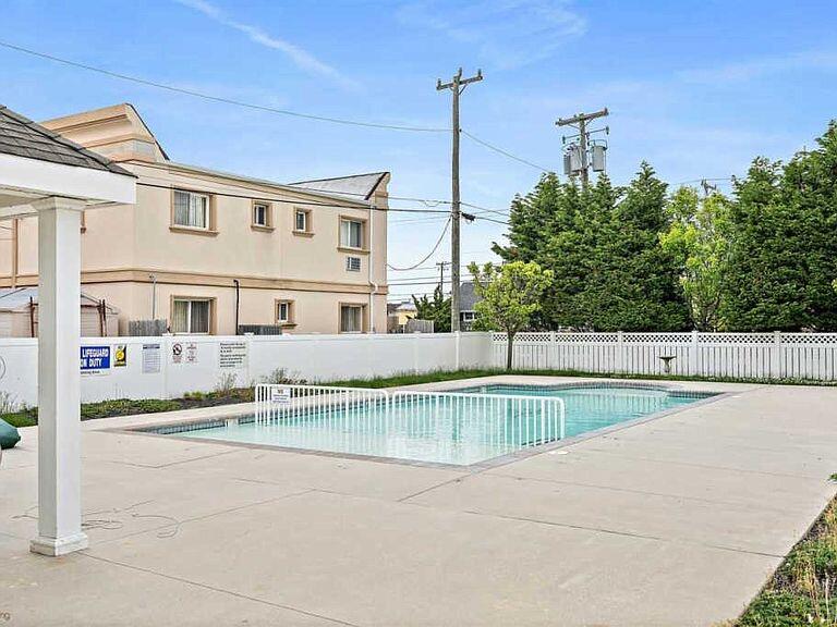 408 E Myrtle Ave., #103 H - Image 13