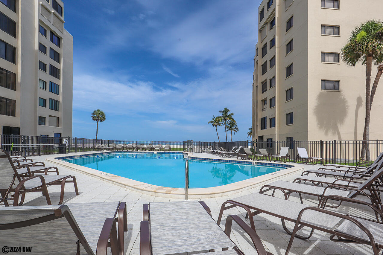 Sandarac Heated Pool