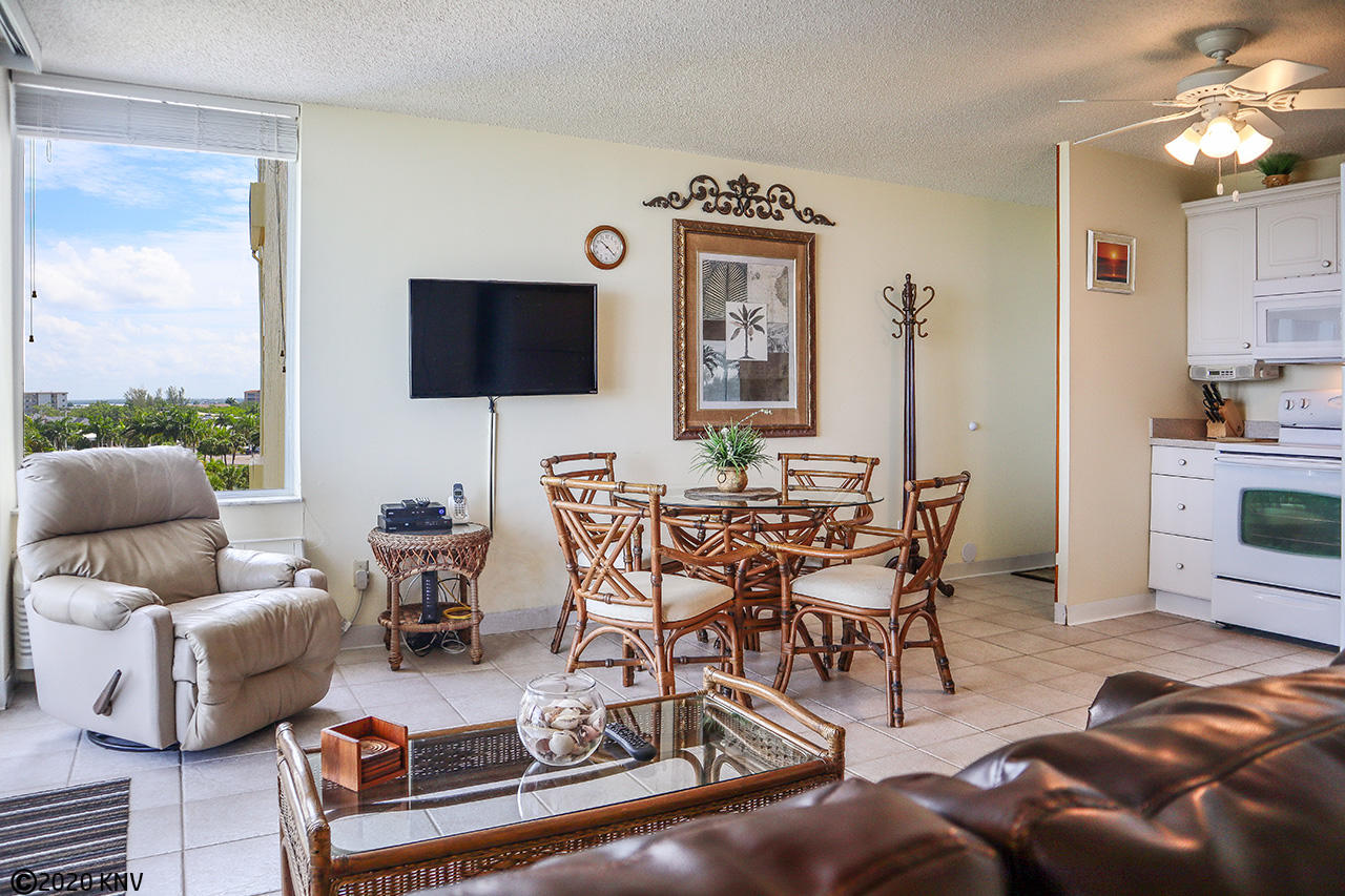 Light and airy with comfortable seating and dining area, Estero Beach and Tennis Club 505B is perfect.