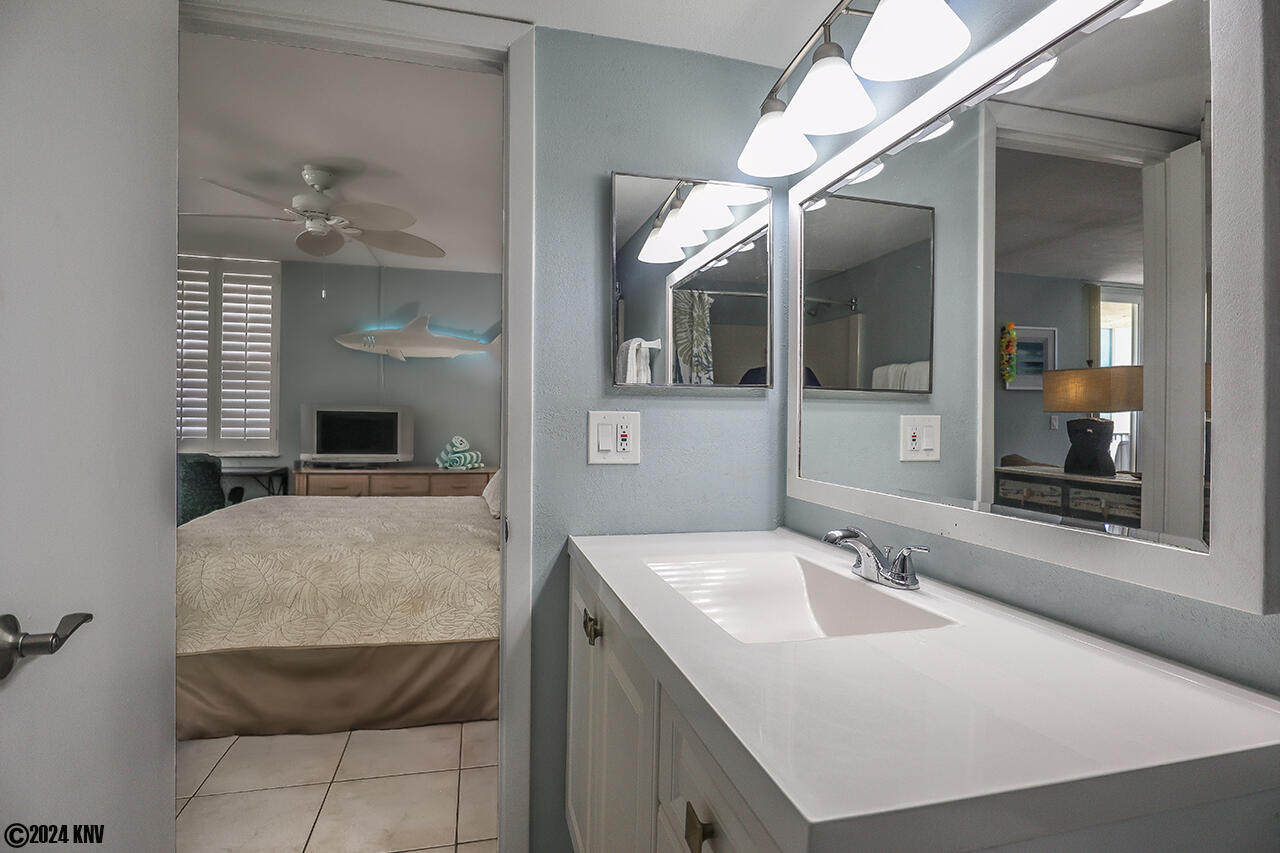 Lovely Full Bath sits right off the Bedroom