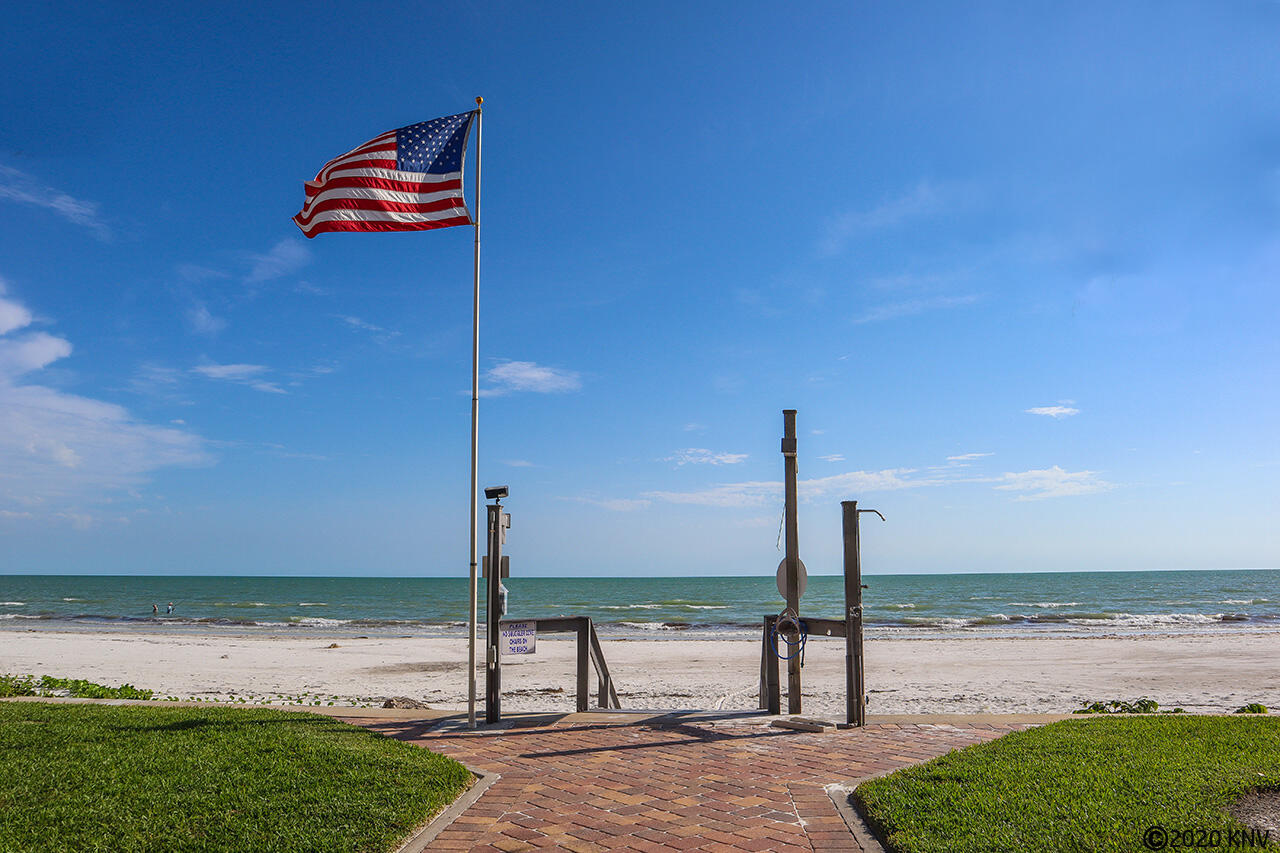 Smugglers Cove Beachfront