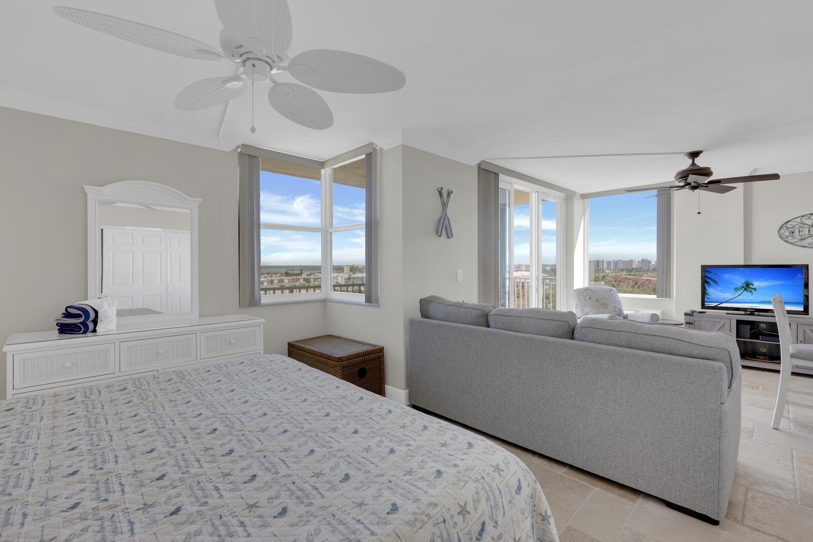 Island views at you Fort Myers Beach vacation