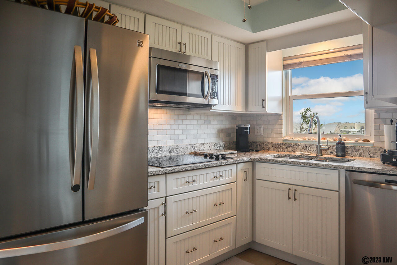 Fabulous Newly Remodeled Kitchen is fully equipped
