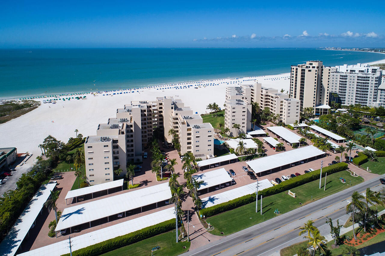 Short Walk to the Beach...just across the street from Estero Cove