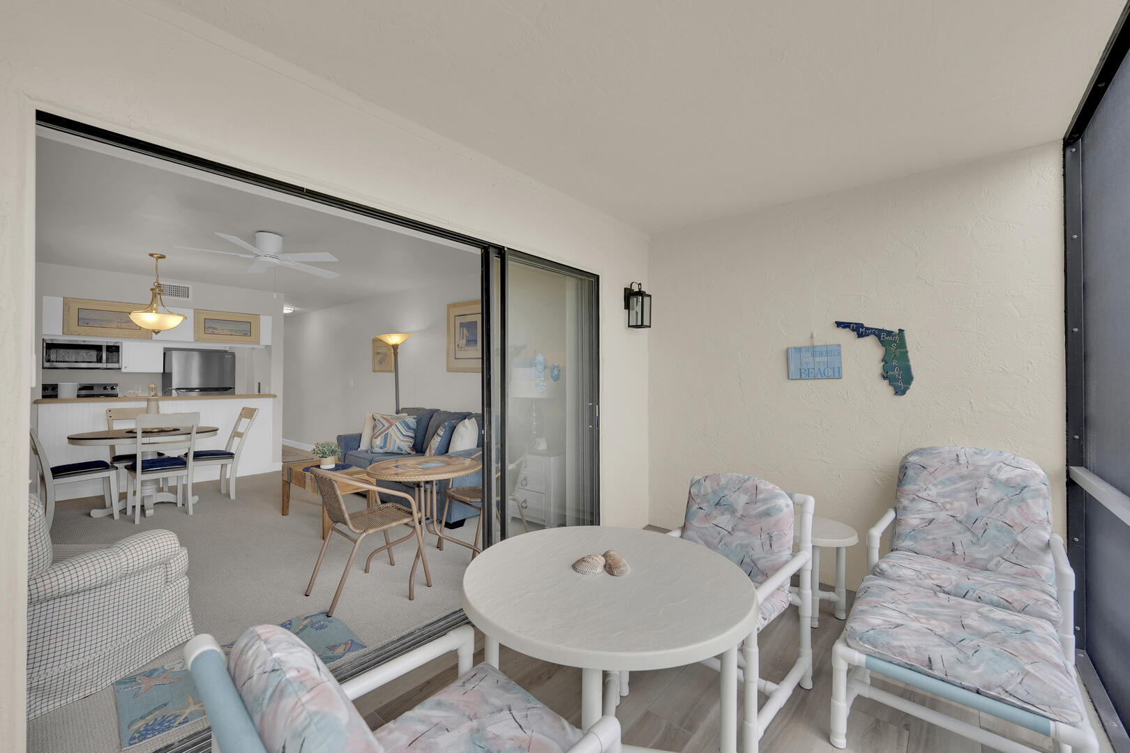 Estero Yacht and Racquet 218