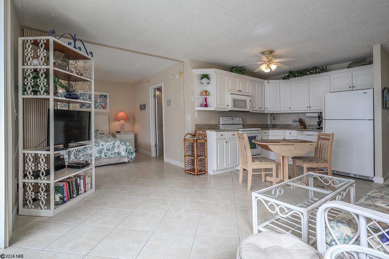 Estero Beach And Tennis Club 804A