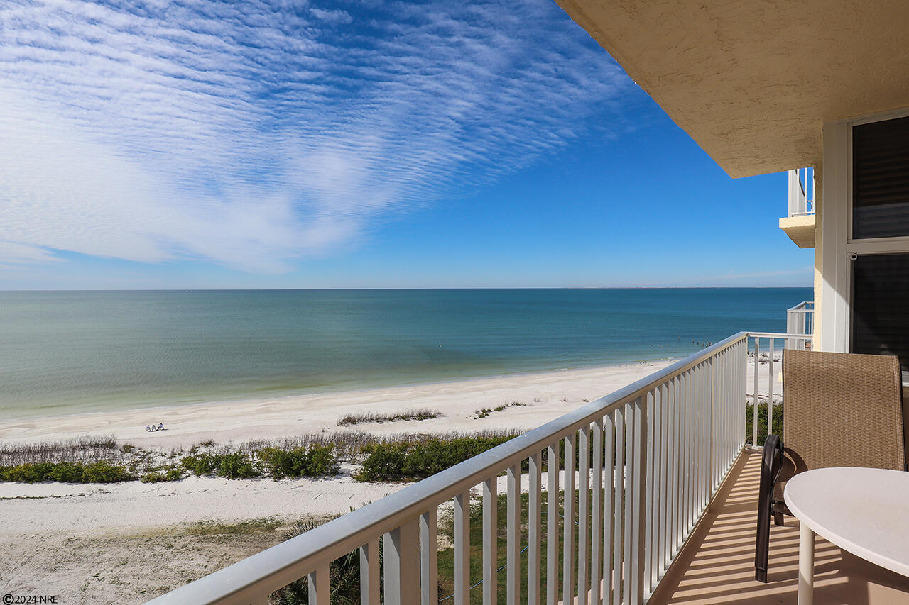 Estero Beach & Tennis Club 804A-0804A