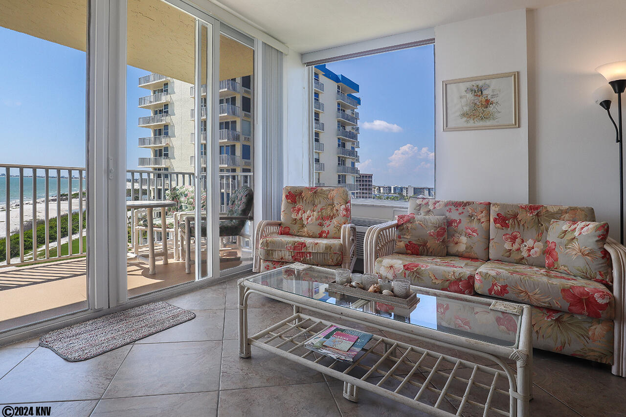 Estero Beach And Tennis Club 707C