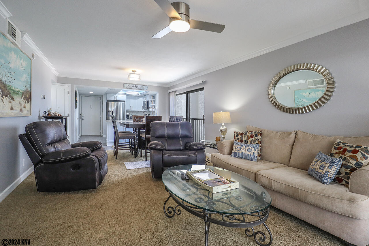Decorated with a coastal vibe, Sand Caper 308 offers comfortable accommodations for the whole family
