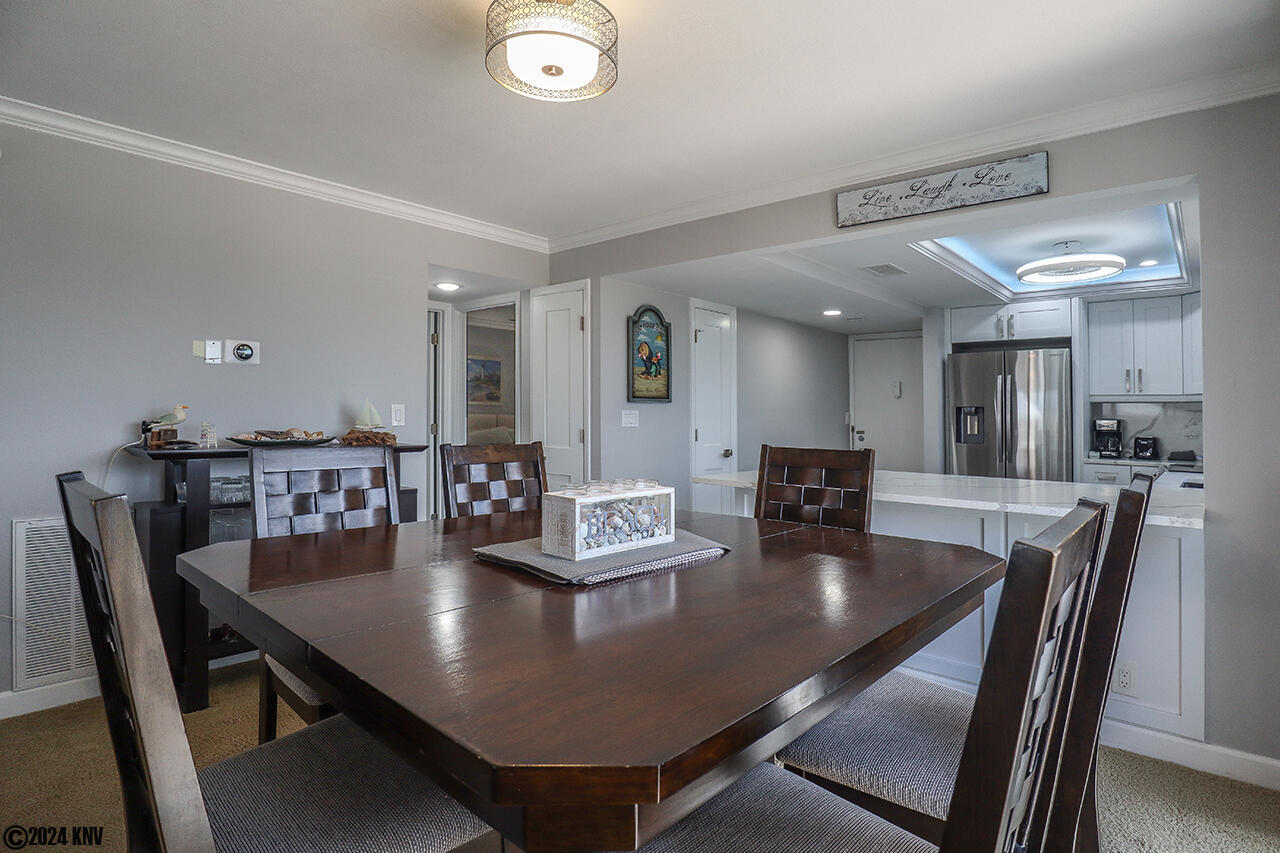 Large Dining Table has seating for 6