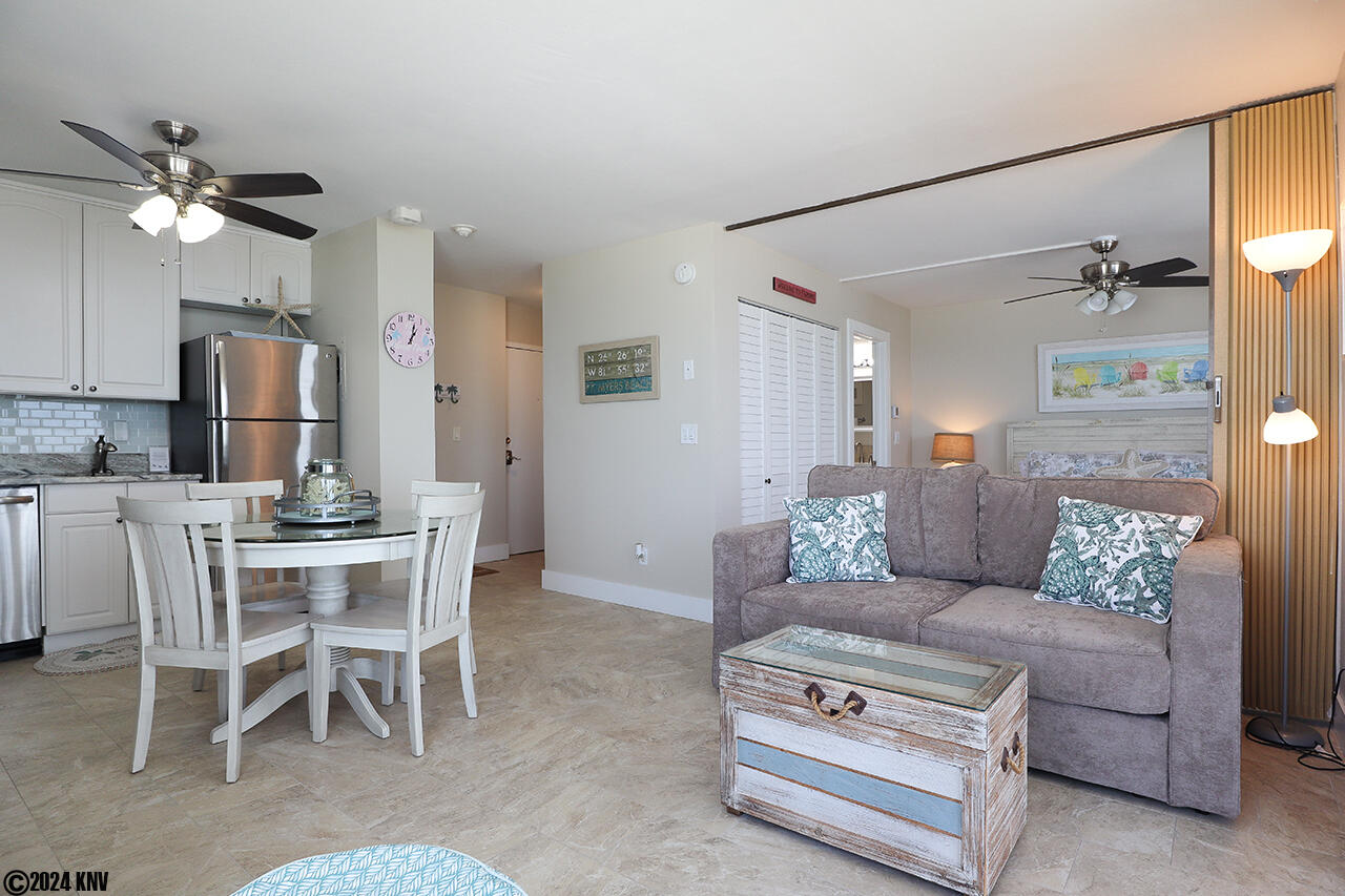 Open Floor Living Space means that all rooms enjoy spectacular views of the turquoise waters of the Gulf