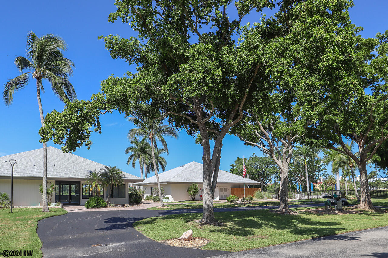 The Palms Clubhouse for Residents and Guests