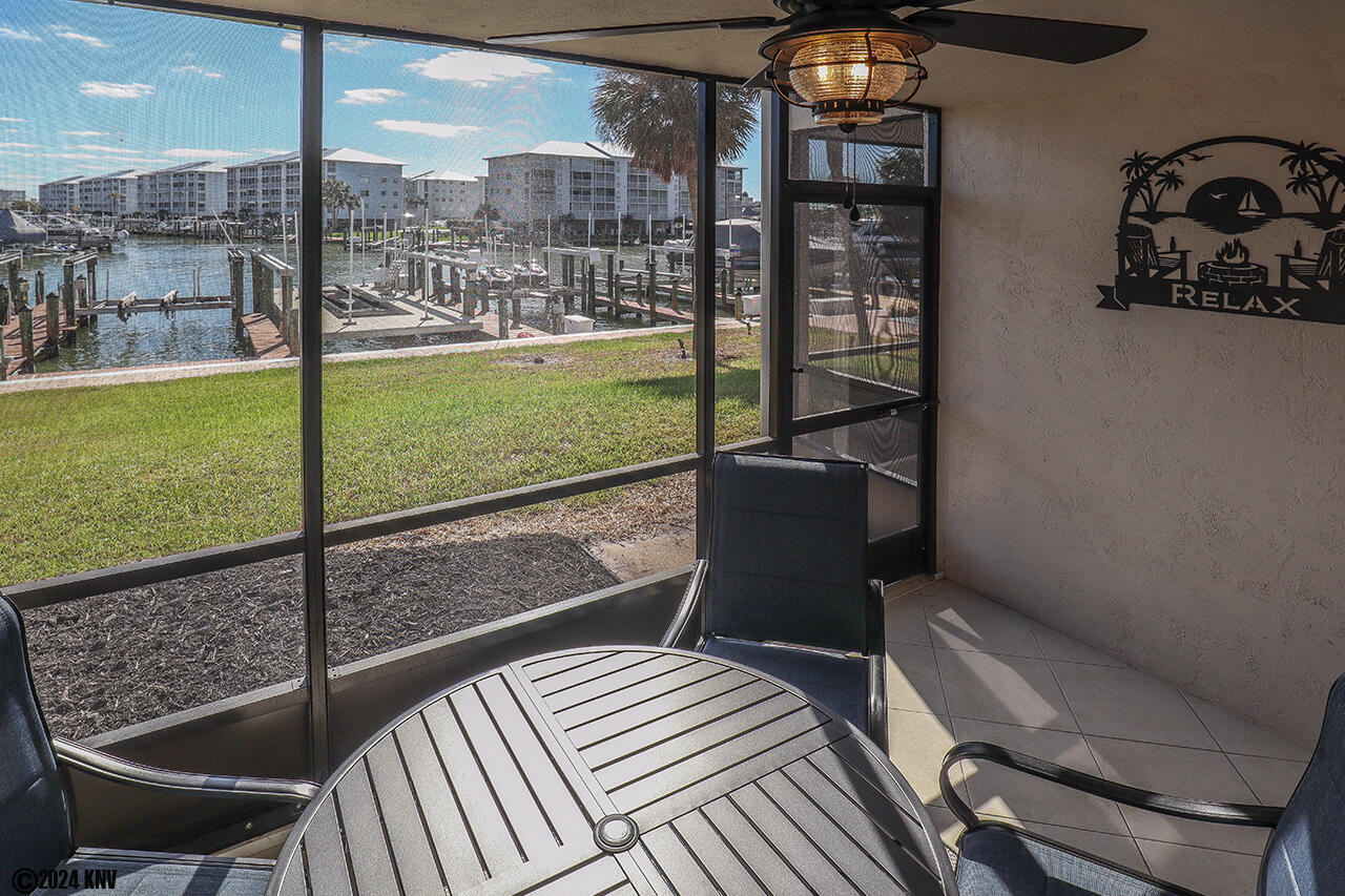 Entertain out on your Lanai...Dining Table for 4