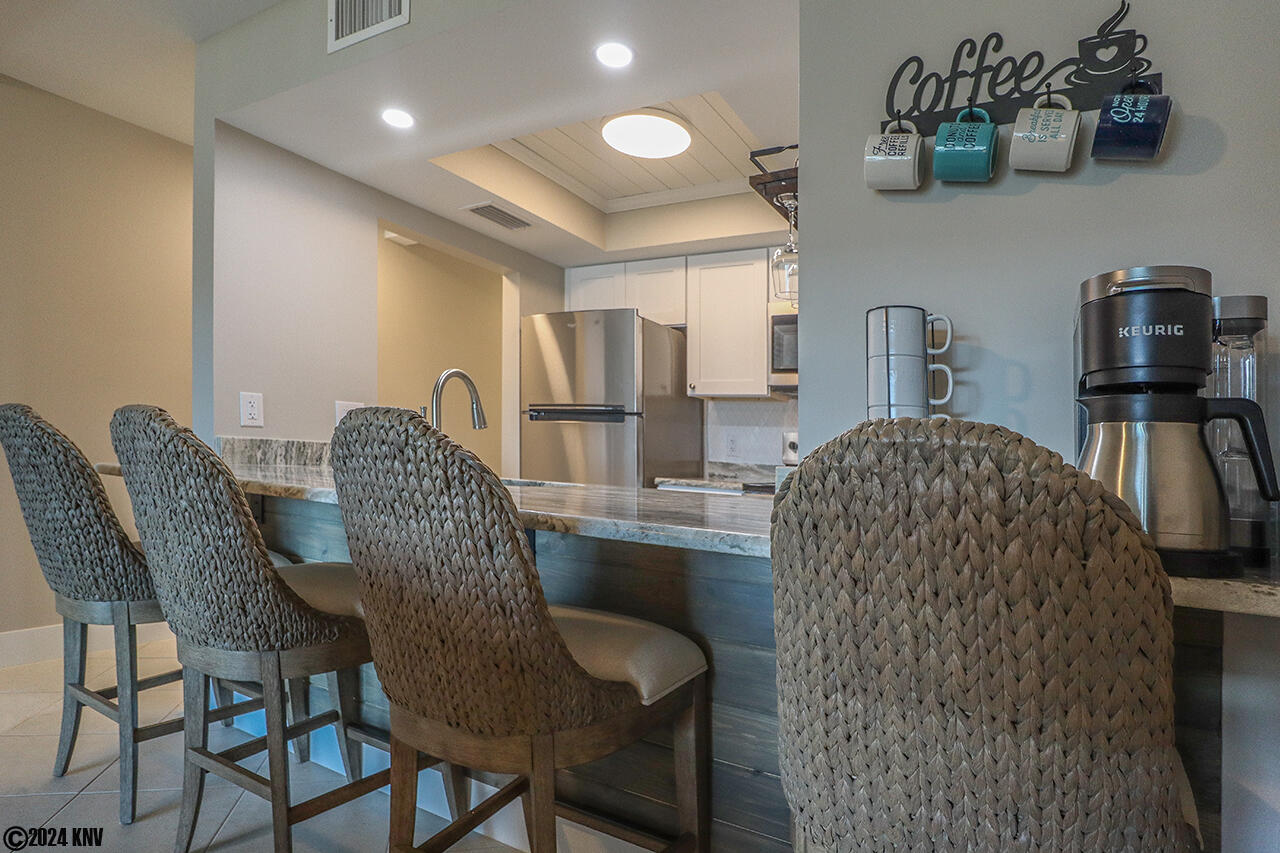 Breakfast Bar is the ideal spot for the first cup of coffee as you make plans for your day at the beach!