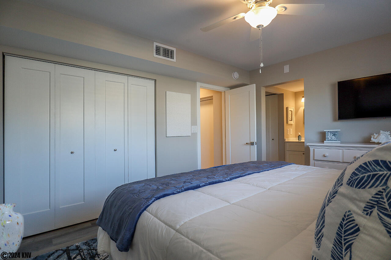 Bedroom En Suite has its own TV