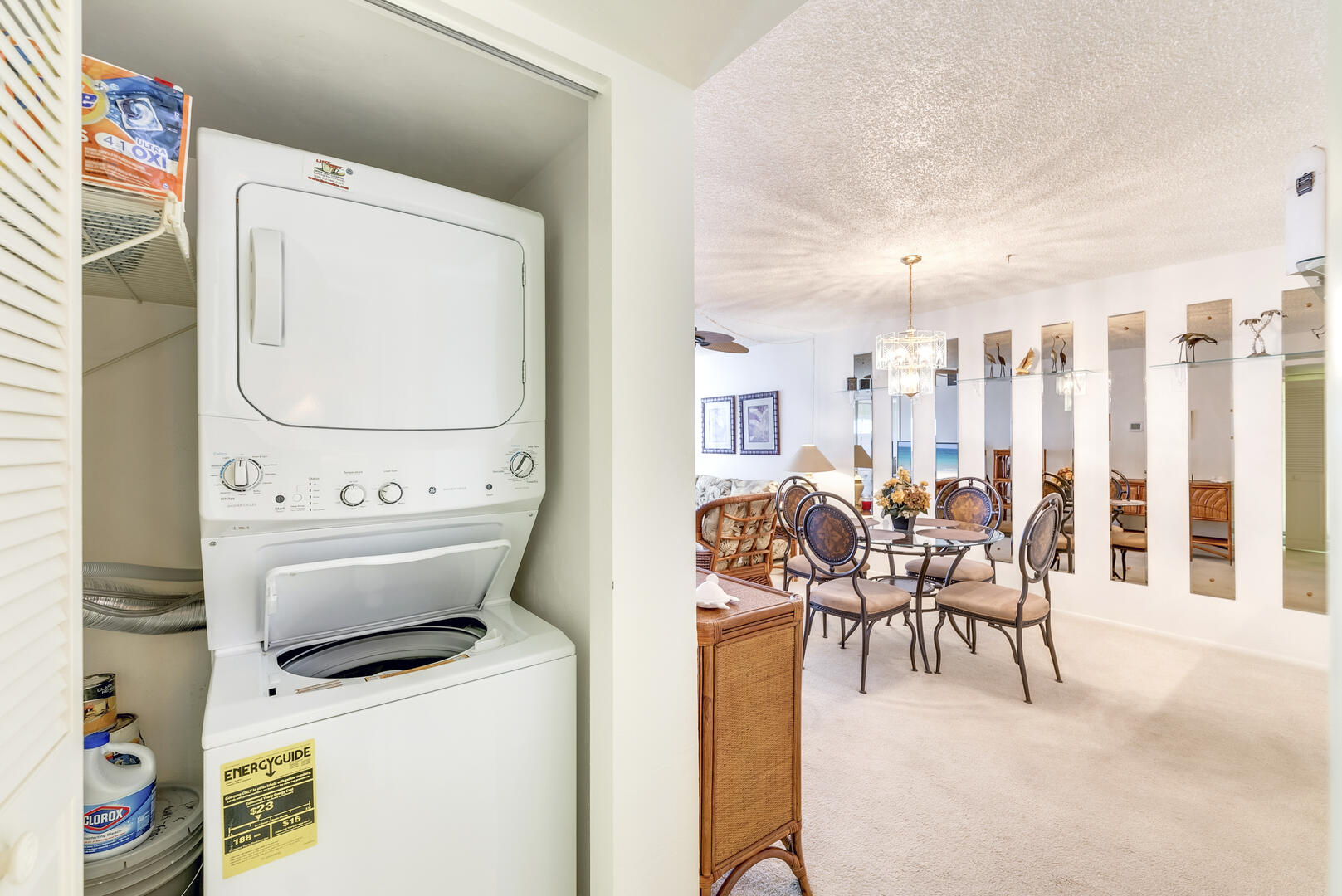 In Unit Washer and Dryer for your convenience.