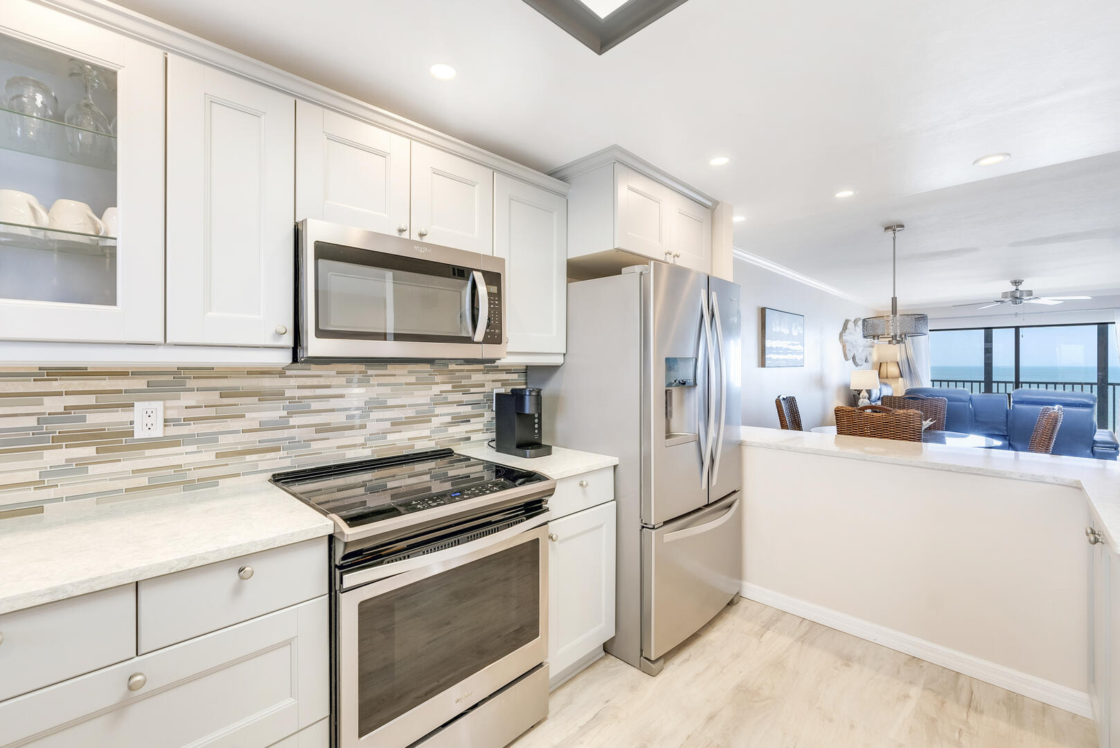 Brand new Kitchen with brand new appliances!