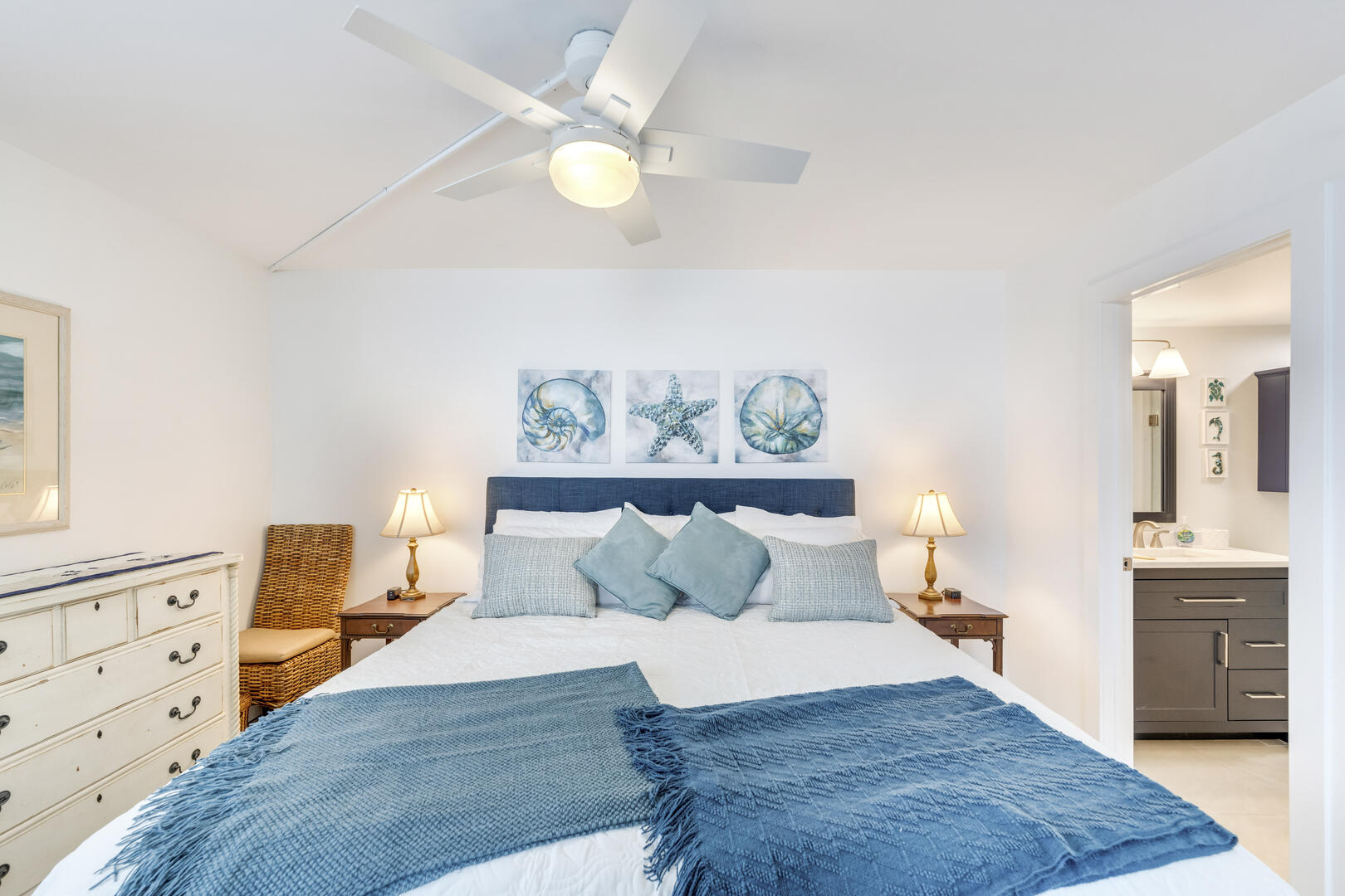 Bright and Light bedroom Estero Beach and Tennis Club 906A