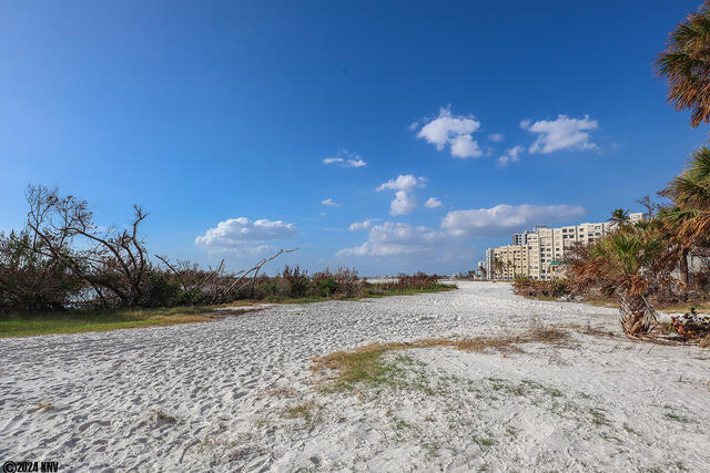 Sand Caper private path to the Gulf
