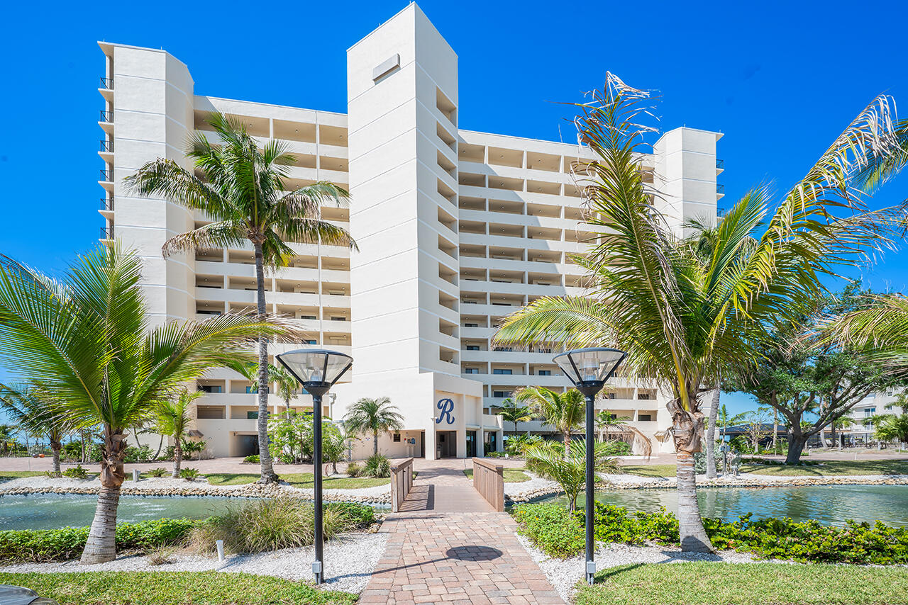 The FABULOUS Riveria Club has ample on site parking for guests