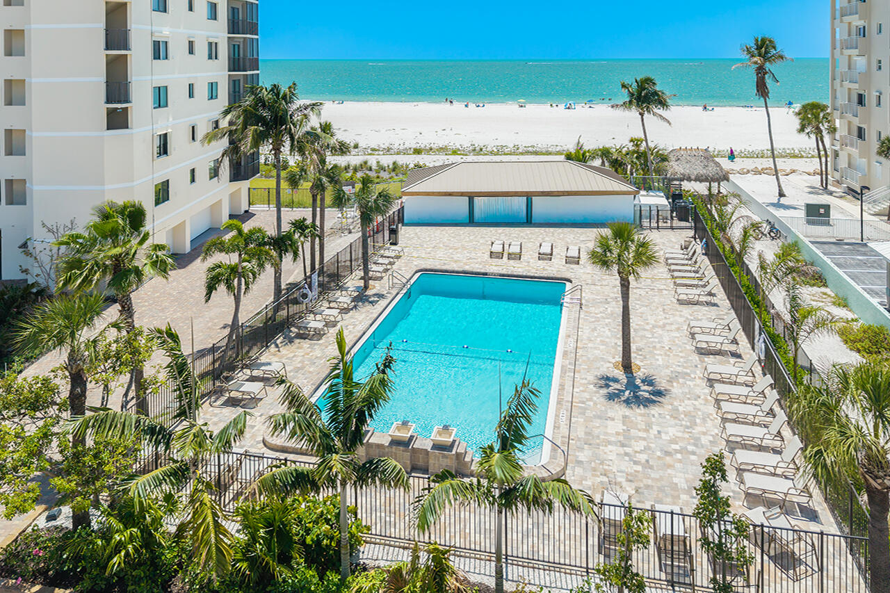 Riviera Heated Resort Sized Pool