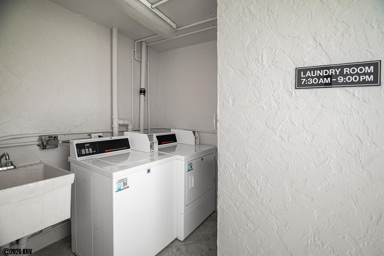 The building has an on-site Laundry Room for guests