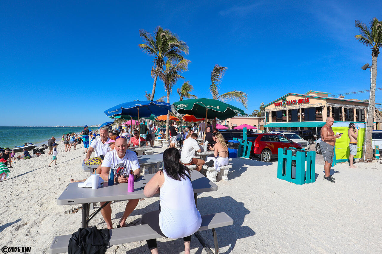 At the other end of Bonita Beach is the famous Doc's Beach House