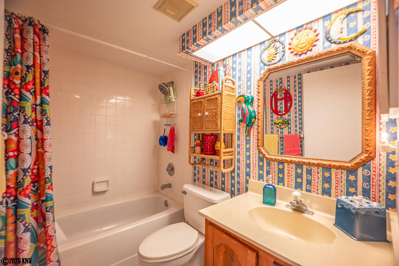 Master Bath has a tub/shower combo