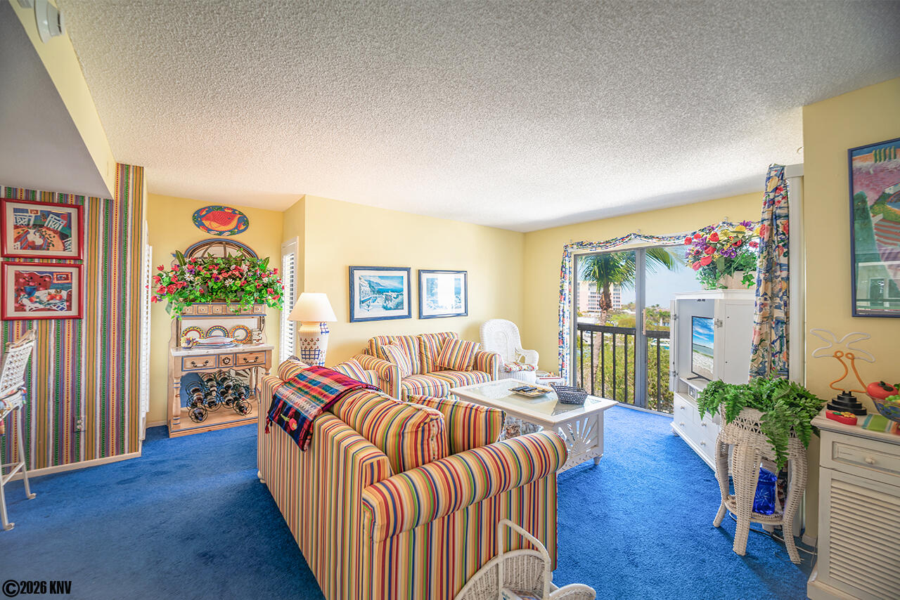 2 Bedroom / 2 Bath Vacation Condo accommodates a family of four for a wonderful island holiday