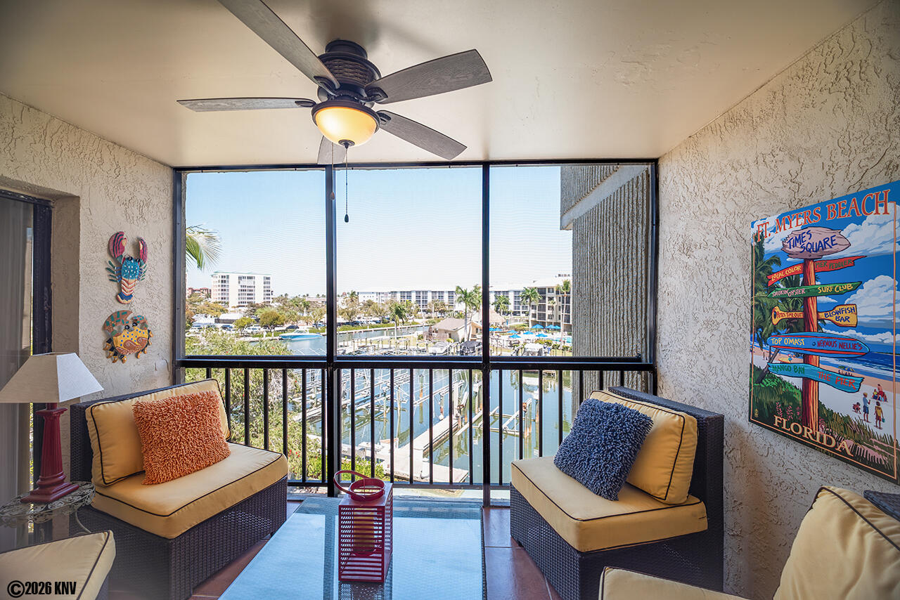 Screened In Lanai overlooks the water