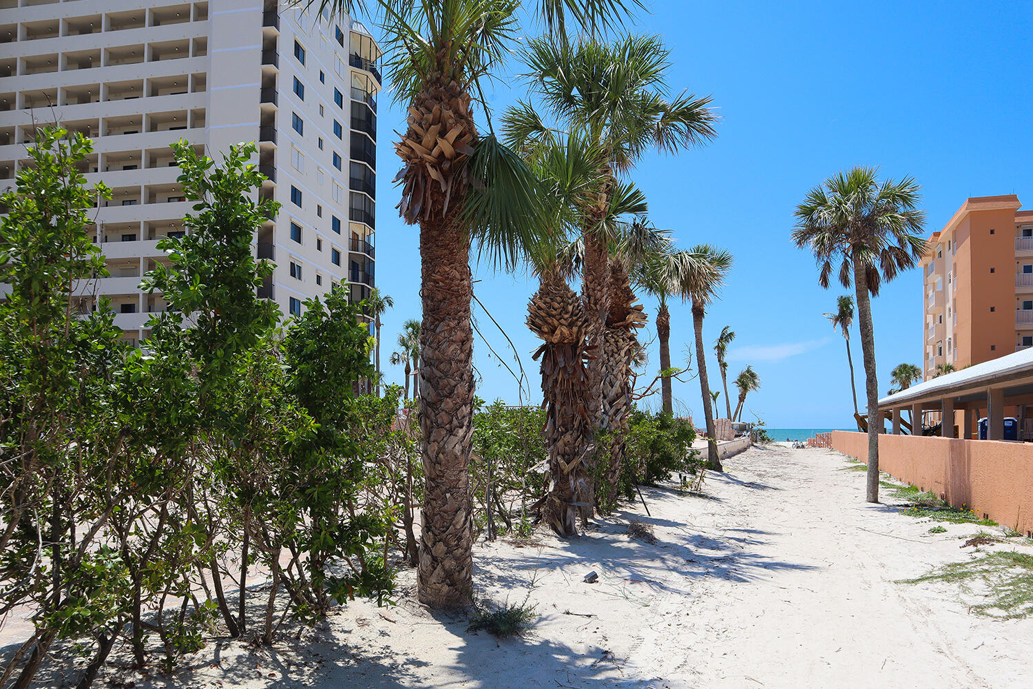 There's a crosswalk and dedicated beach access from Santa Maria Harbour to 7 miles of sugar white sand and turquoise blue waters