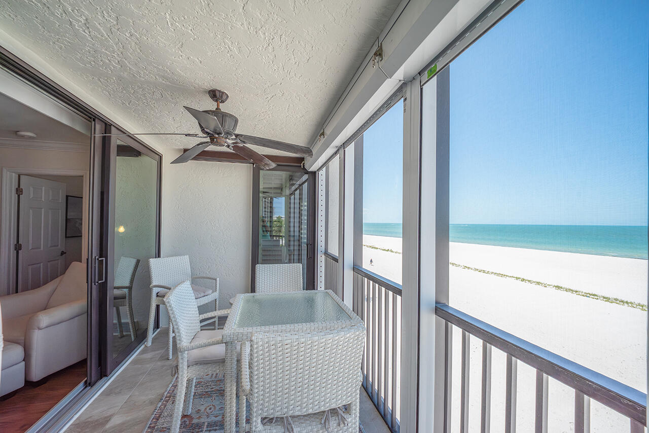 Your Screened In Lanai offers you a gorgeous, panoramic view of the Gulf