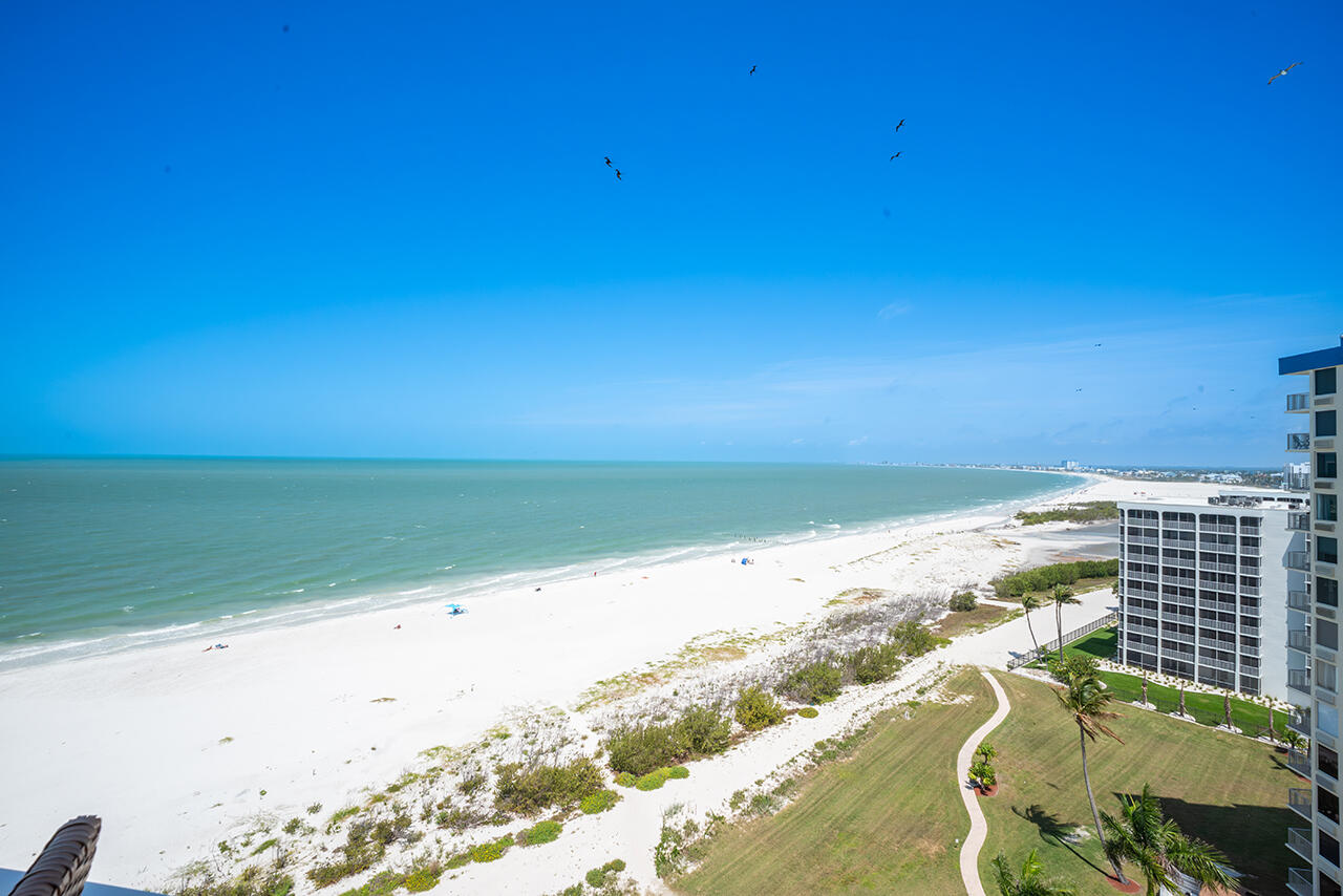 Sunsational Sunsets and Views of the Gulf!