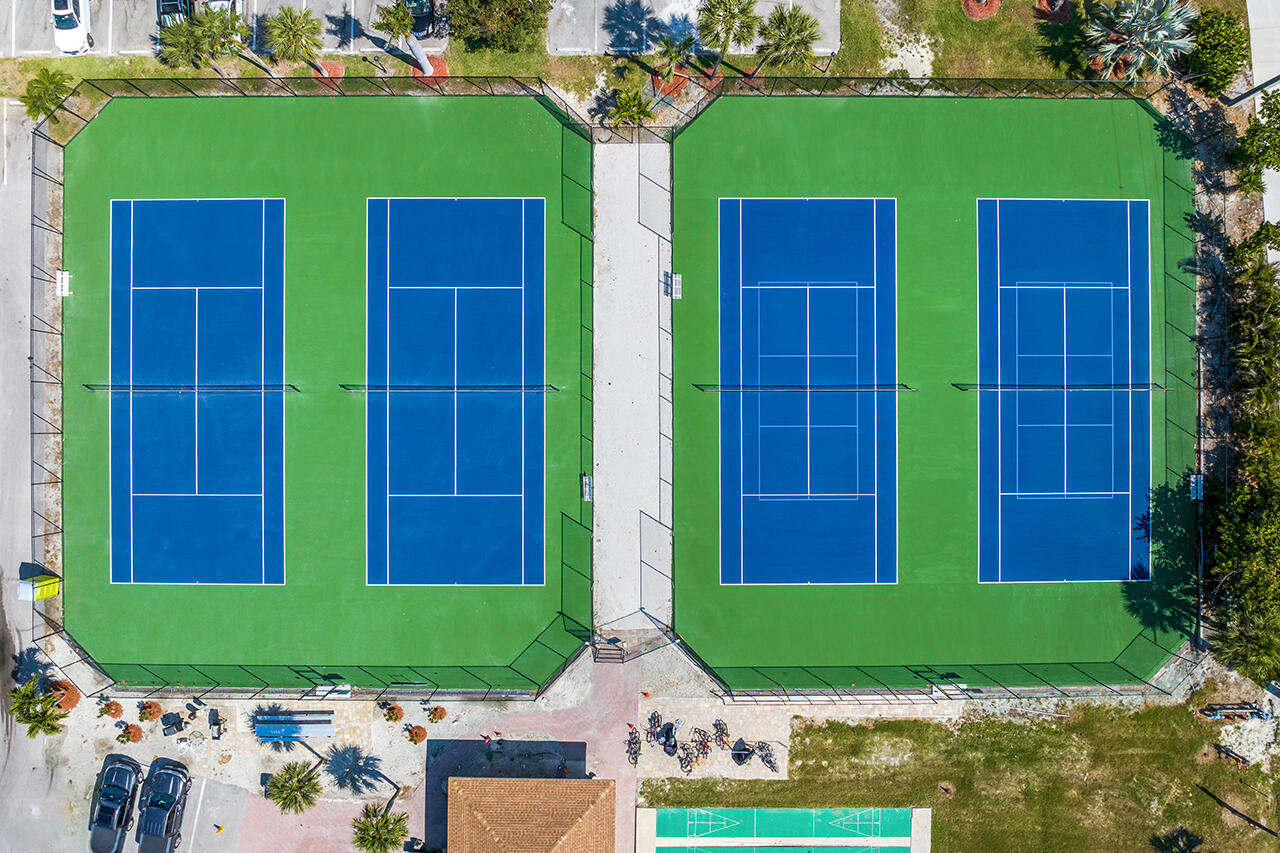 Brand NEW Har-Tru Tennis and Pickleball Courts