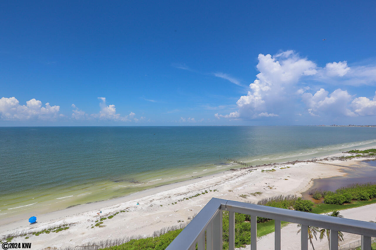 Turquoise waters of the Gulf from the Balcony