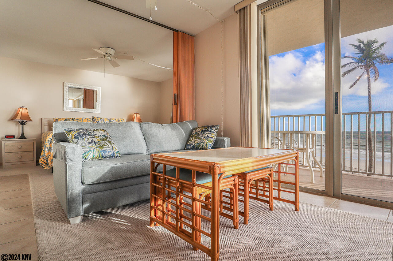 1 Bedroom Beachfront Condo is waiting for you to enjoy - Beach Therapy!