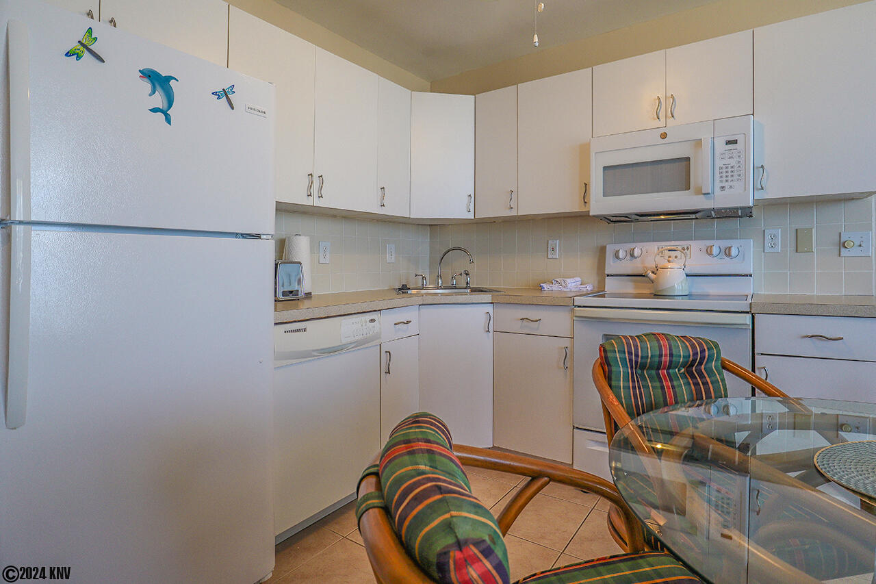 Estero Beach And Tennis Club 205C