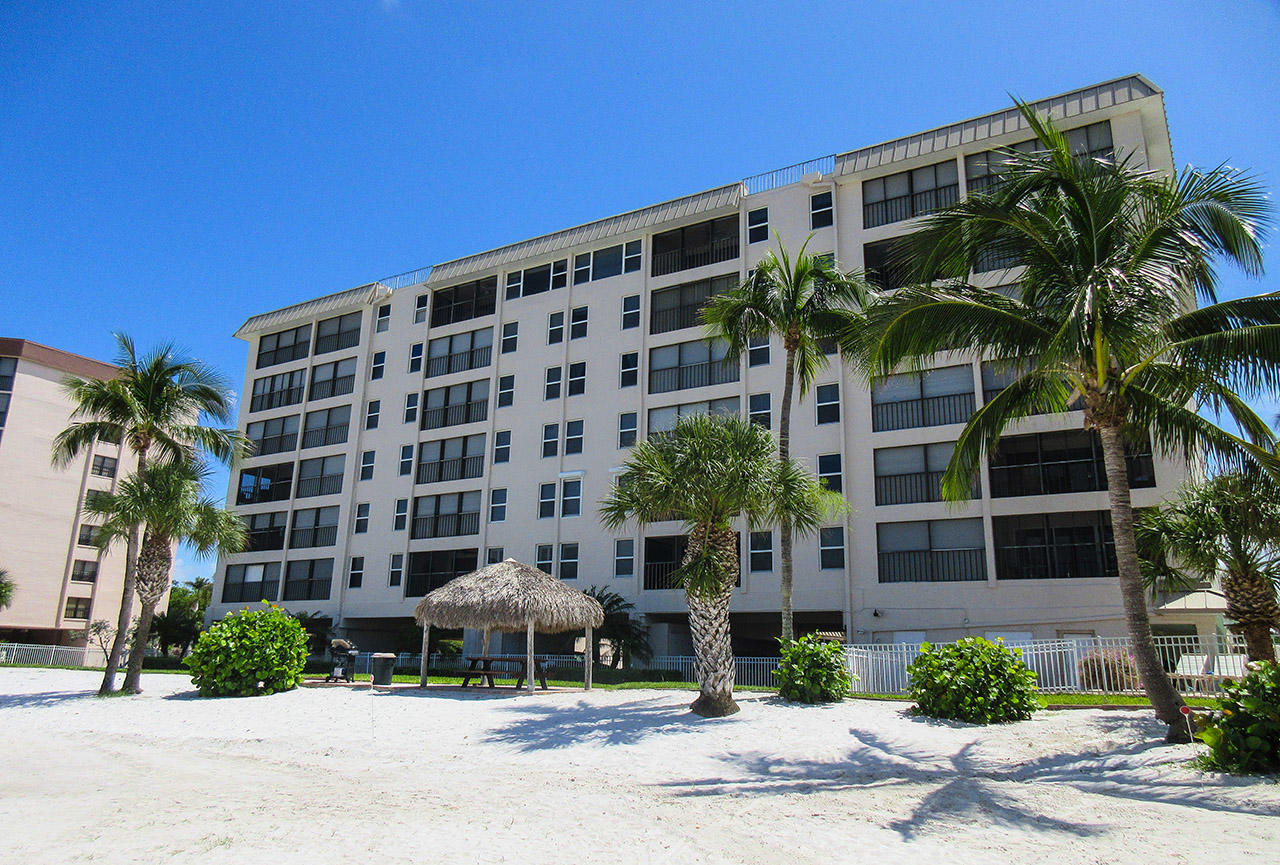 Eden House on the Beach
