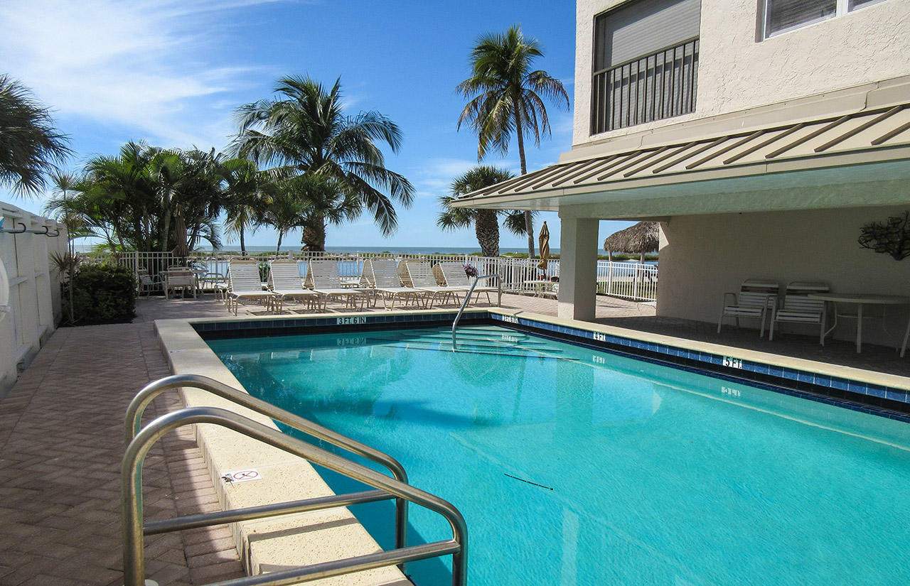 Eden House Pool on the Beach