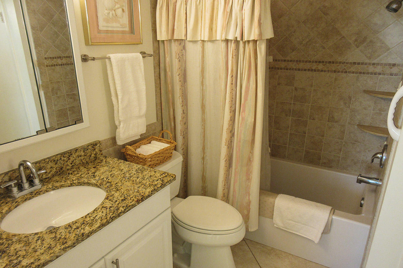 Bath at Estero Beach And Tennis Club 1105A