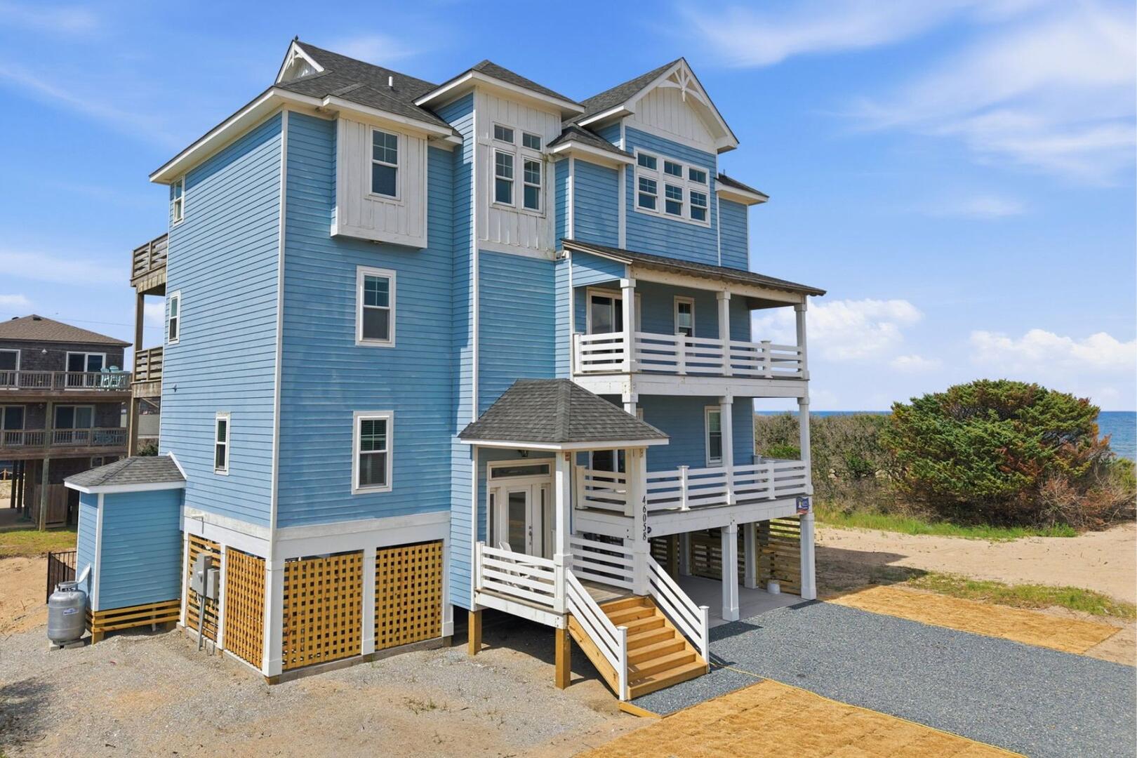 Hatteras Retreat Oceanfront 7 Bedroom Home