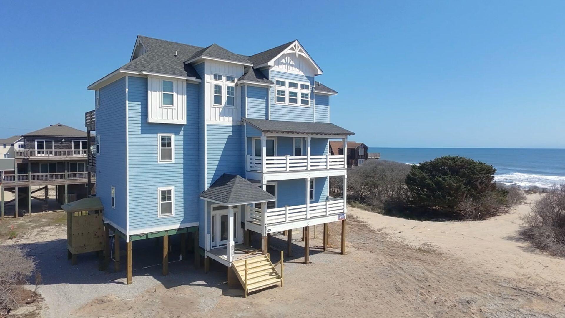 Hatteras Retreat Oceanfront 7 Bedroom Home