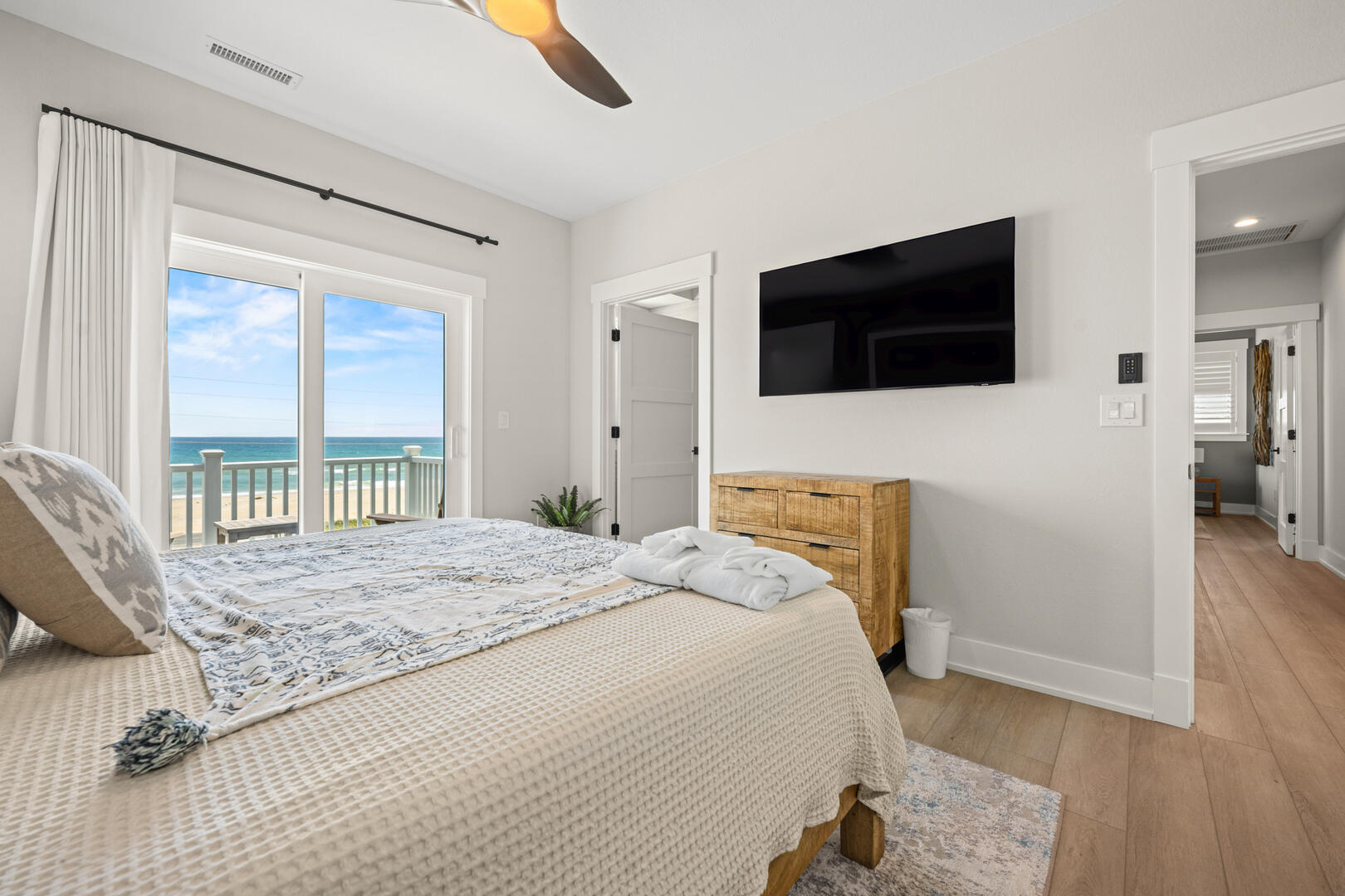King En Suite with Private Balcony and Ocean Views on Fourth Level