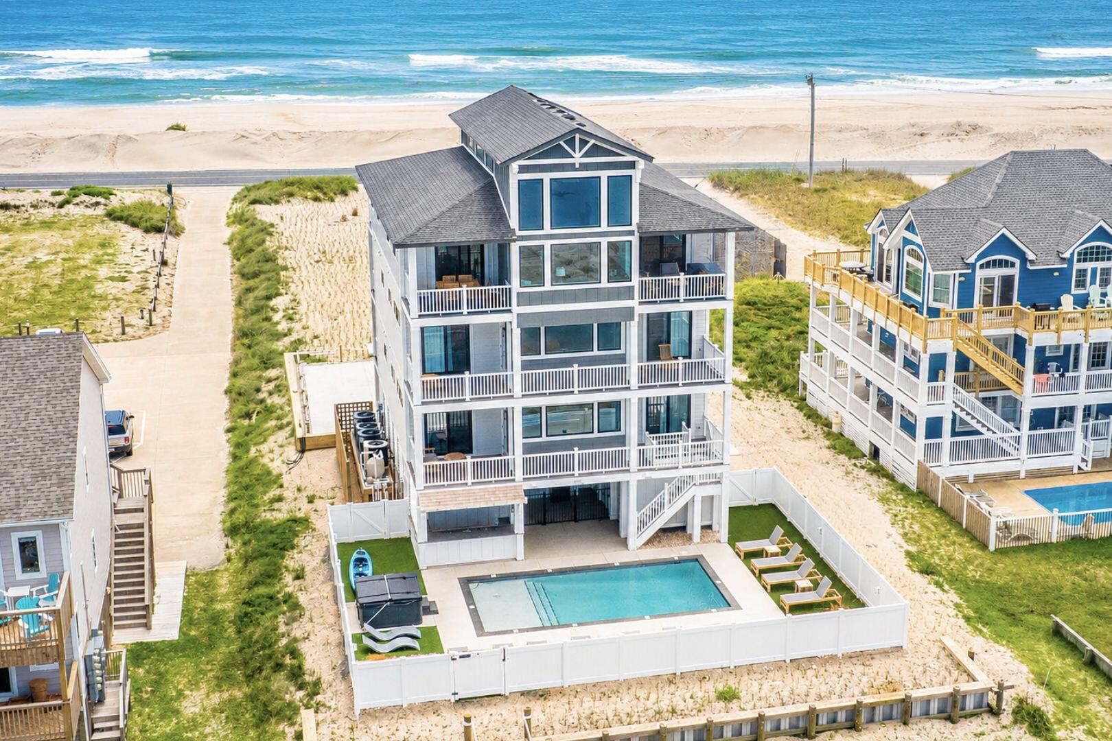 Four Seasons 11 Bedroom Oceanfront Home