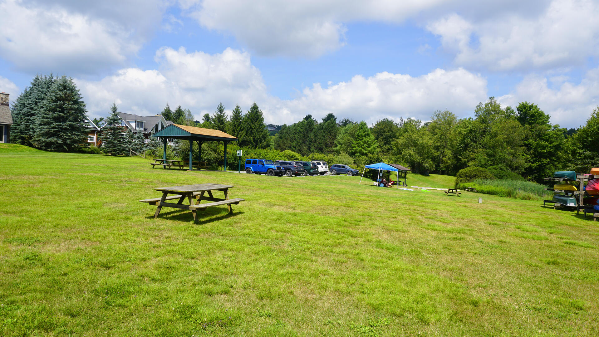 parking area from common ground
