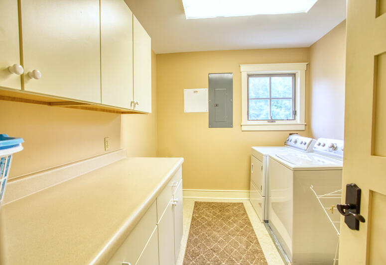 Full Laundry room