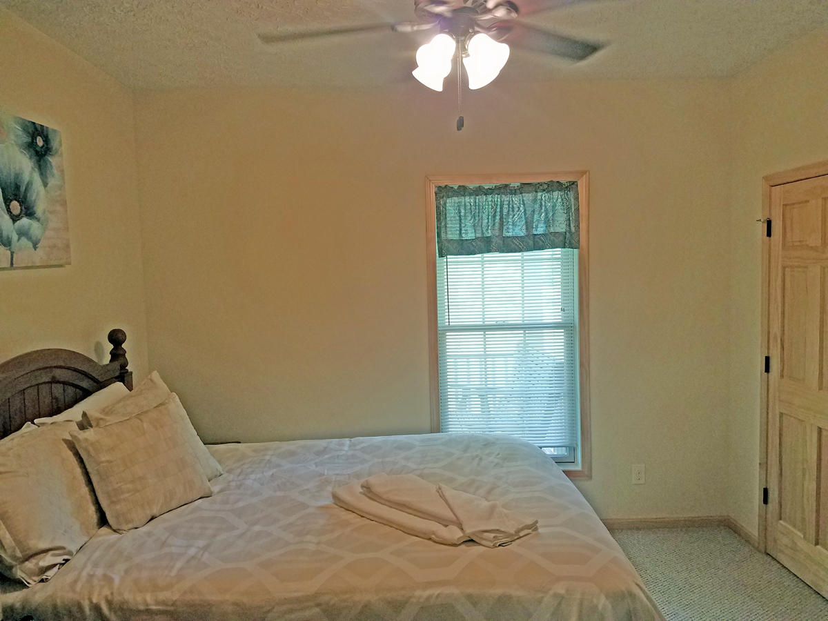 BR3 Queen main level