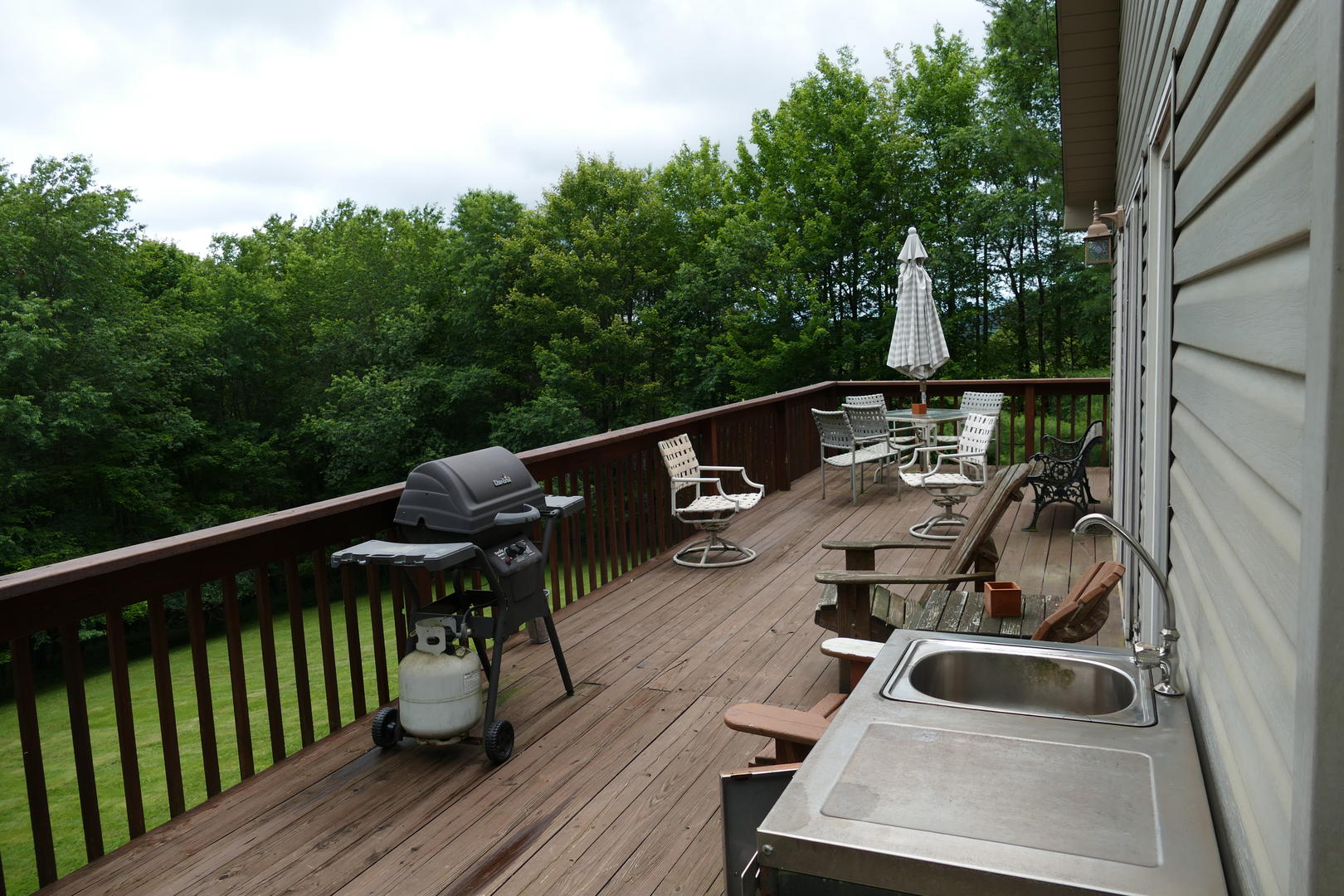 Front Deck Seating and grill