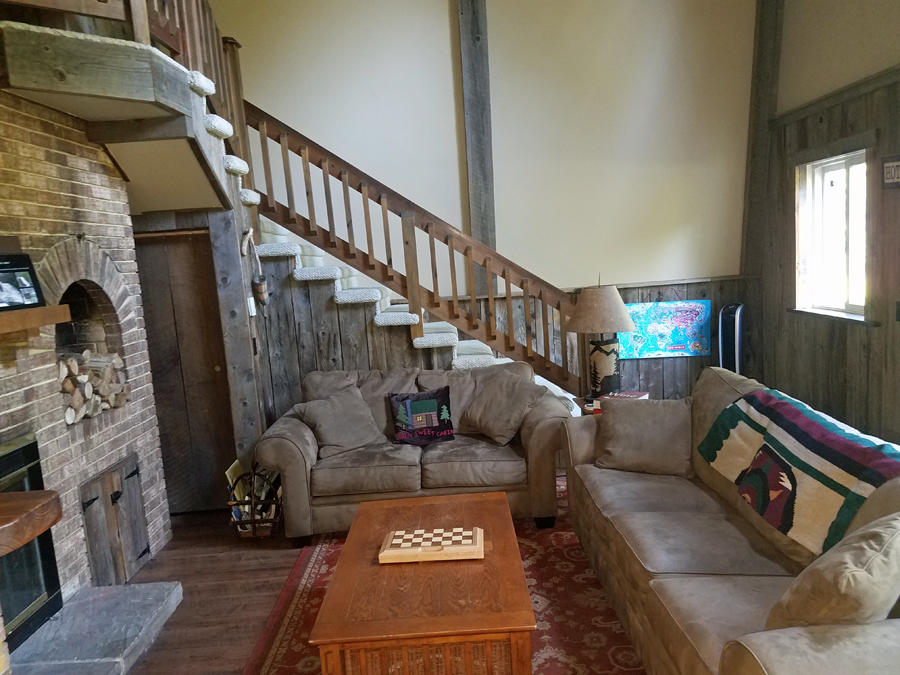 Great Room stairs to loft