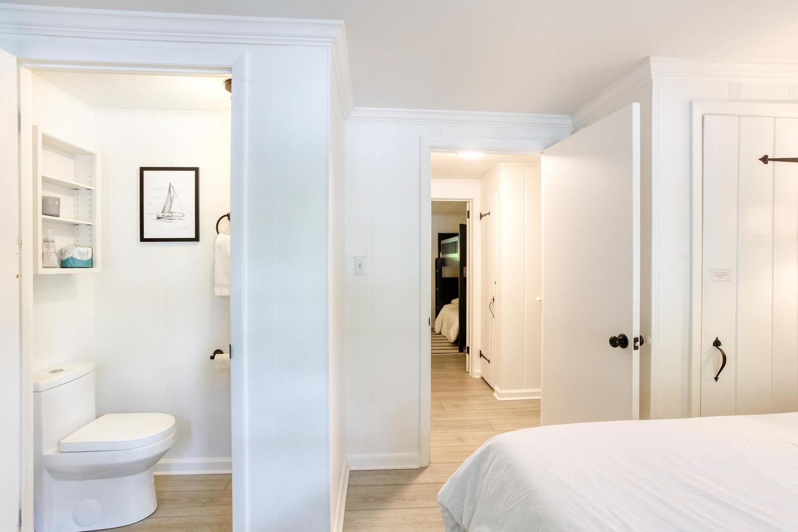 BR1. half powder room. M